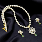 Pearl and Crystal Flower Pendant Jewelry Set