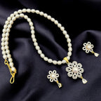 Pearl and Crystal Flower Pendant Jewelry Set