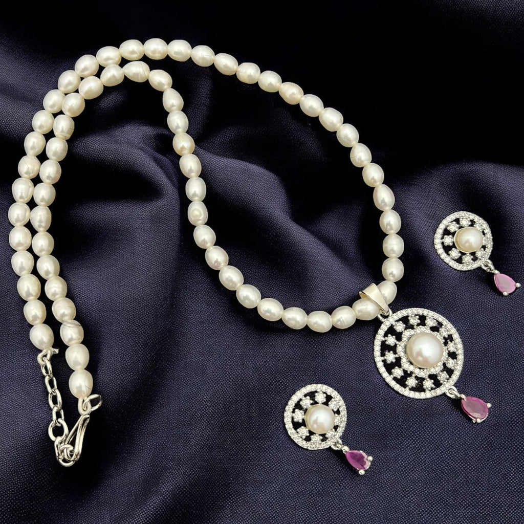 Pearl and Crystal Flower Pendant Jewelry Set